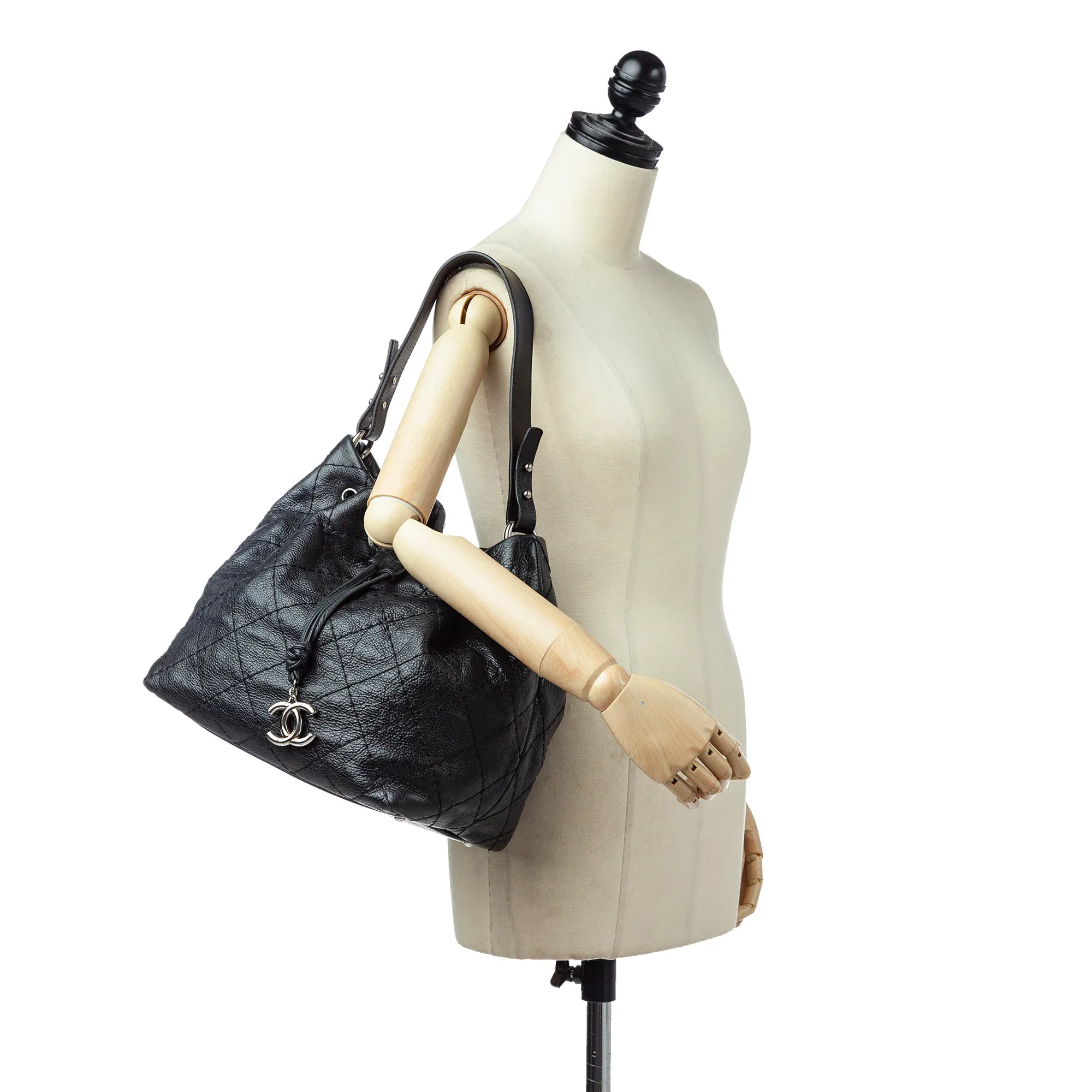 Chanel CC Matelasse Leather Bucket Black