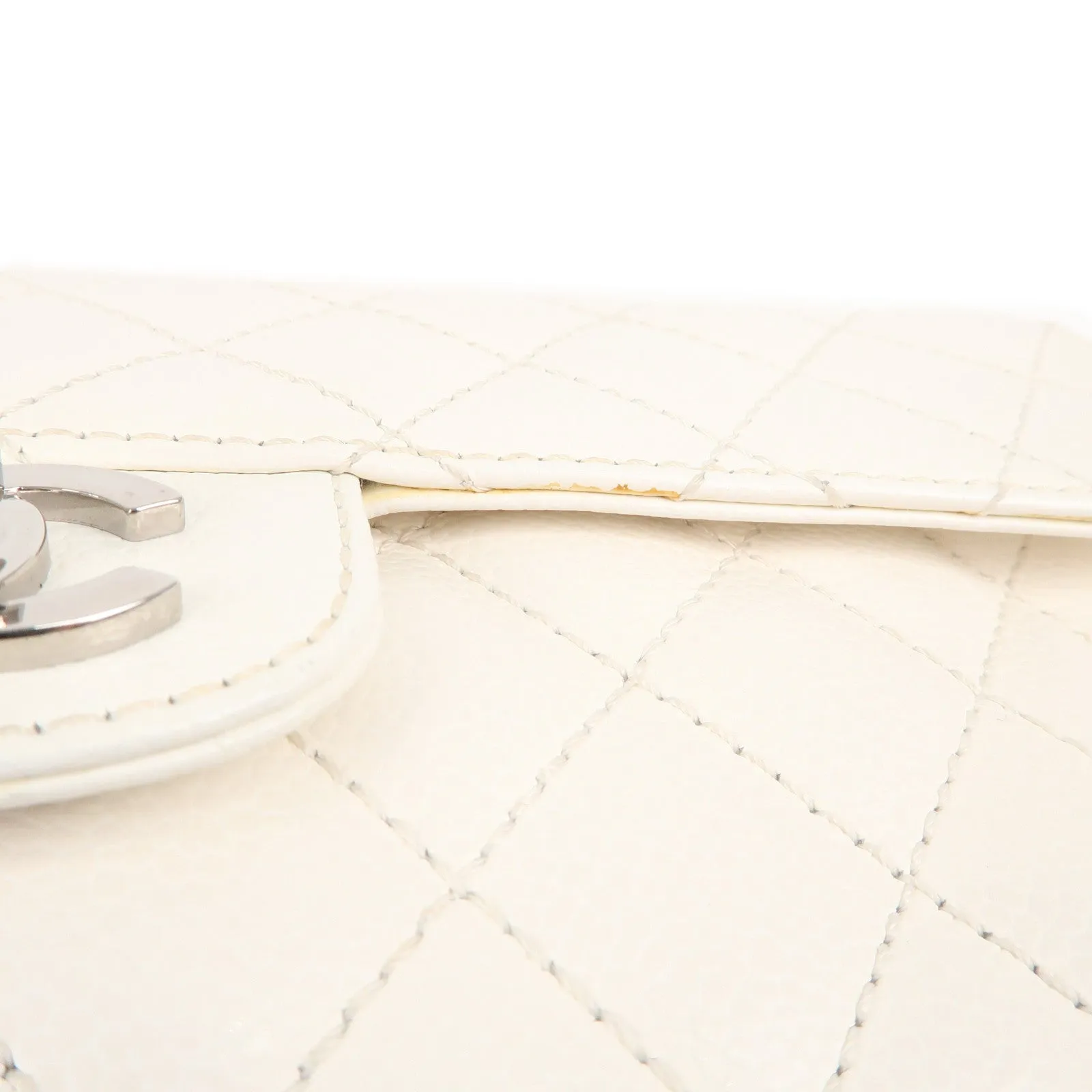 CHANEL Matelasse Caviar Skin Chain Shoulder Bag White
