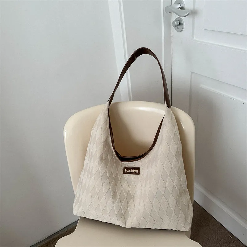 Diamond Grid Soft Shoulder Bag