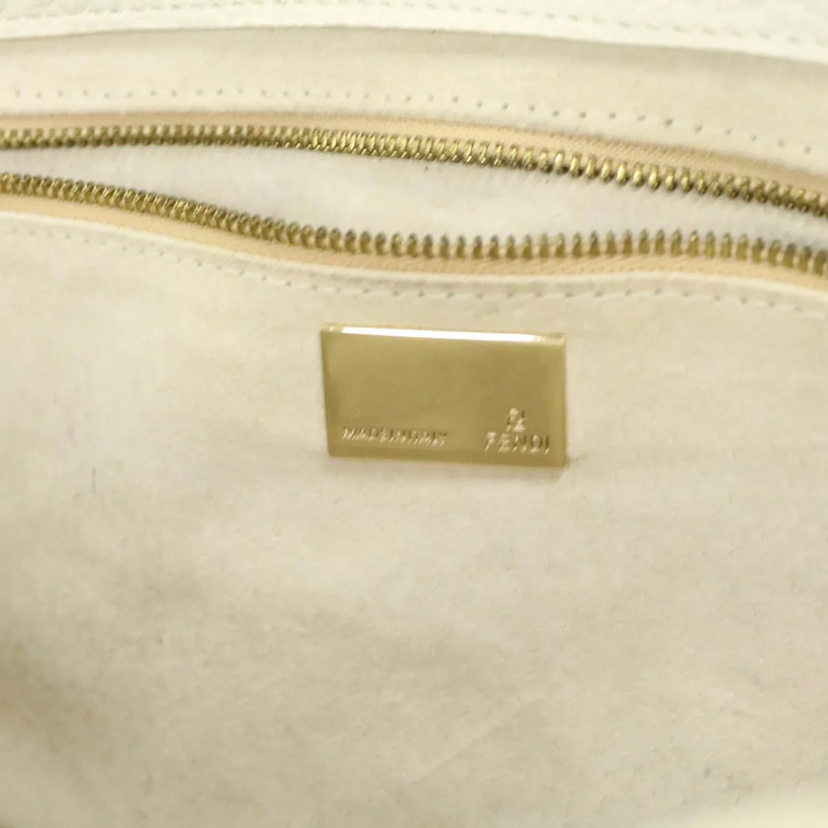 FENDI Celeria Shoulder Bag Leather White Auth ar8736