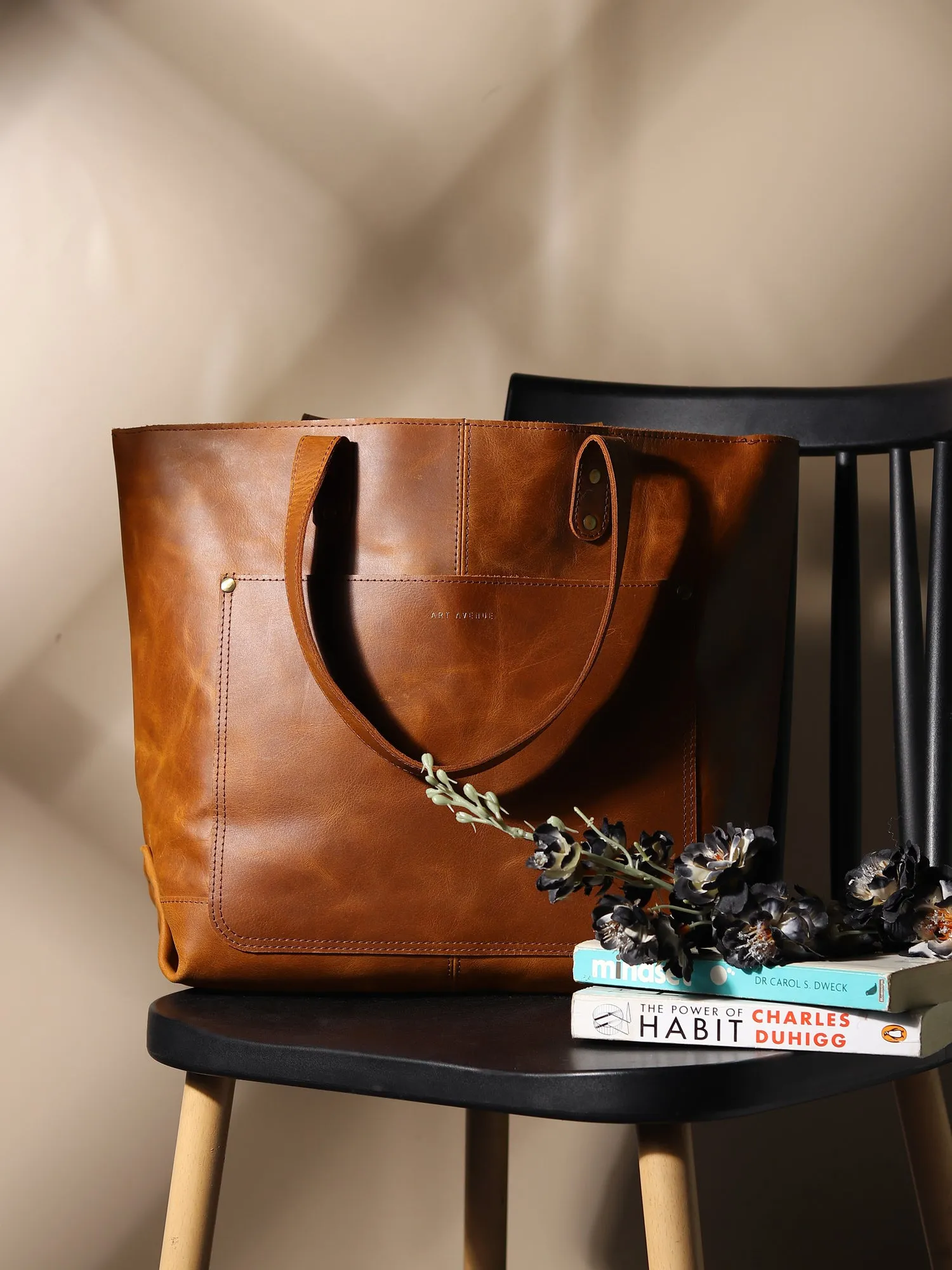 KIER  - LEATHER HAND BAG