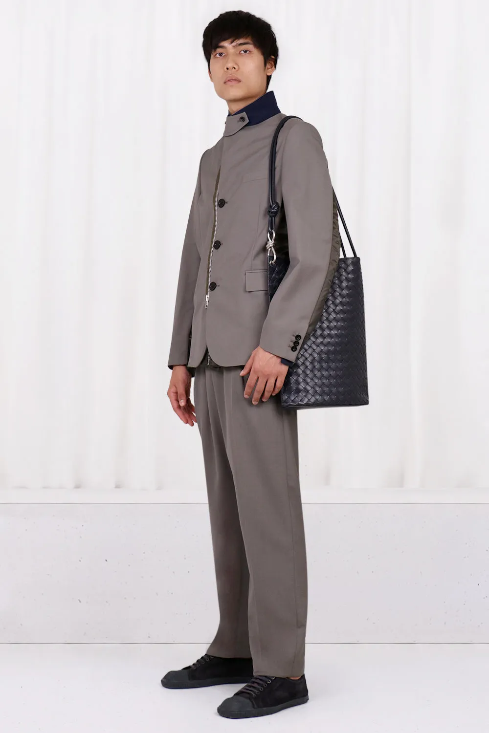 KNOT HOOK MEDIUM BUCKET BAG | SPACE/SILVER
