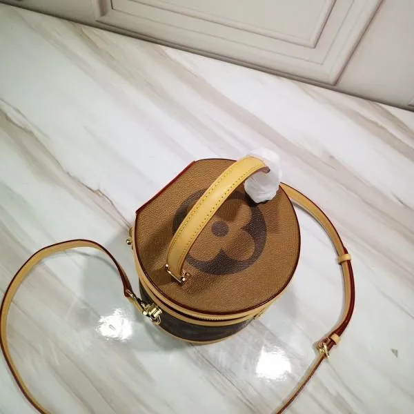 Monogram Canvas And Reverse Cannes Beauty Case Bucket Bag M43986 2019