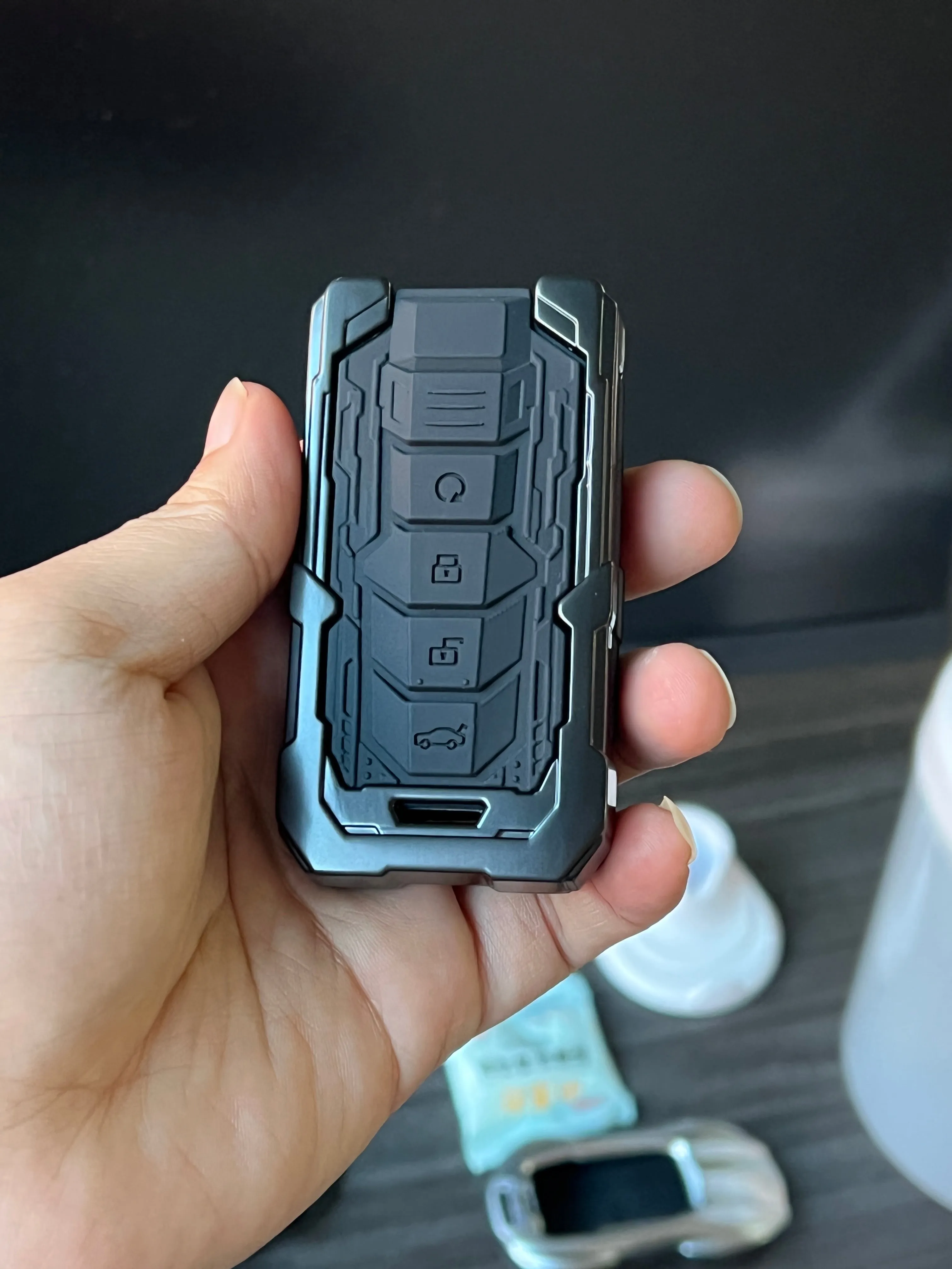 NISSAN Zinc Alloy Key Remote Cover with two keychains