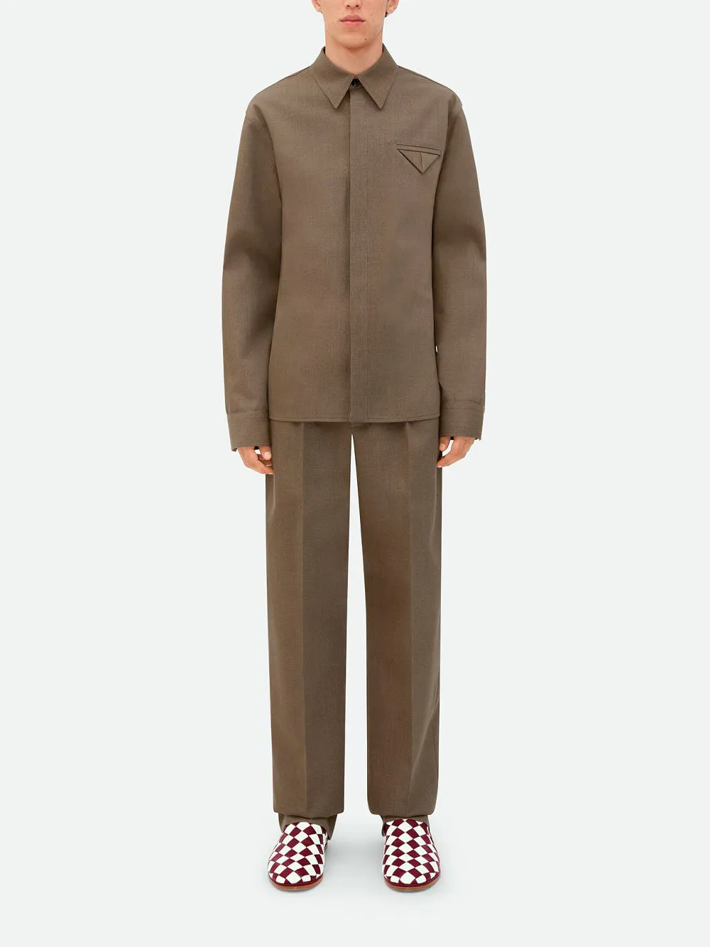 Triangle-pocket overshirt