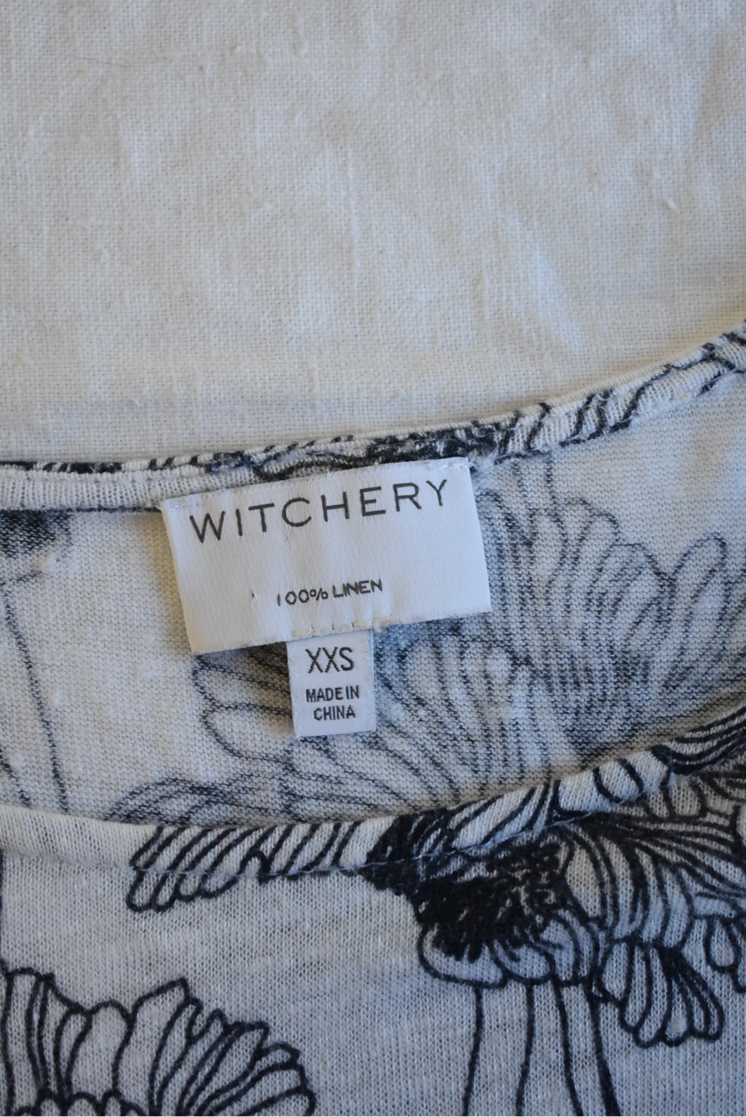 Witchery 100% linen floral top, XXS